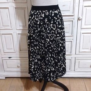 H & M black & cream skirt size 4